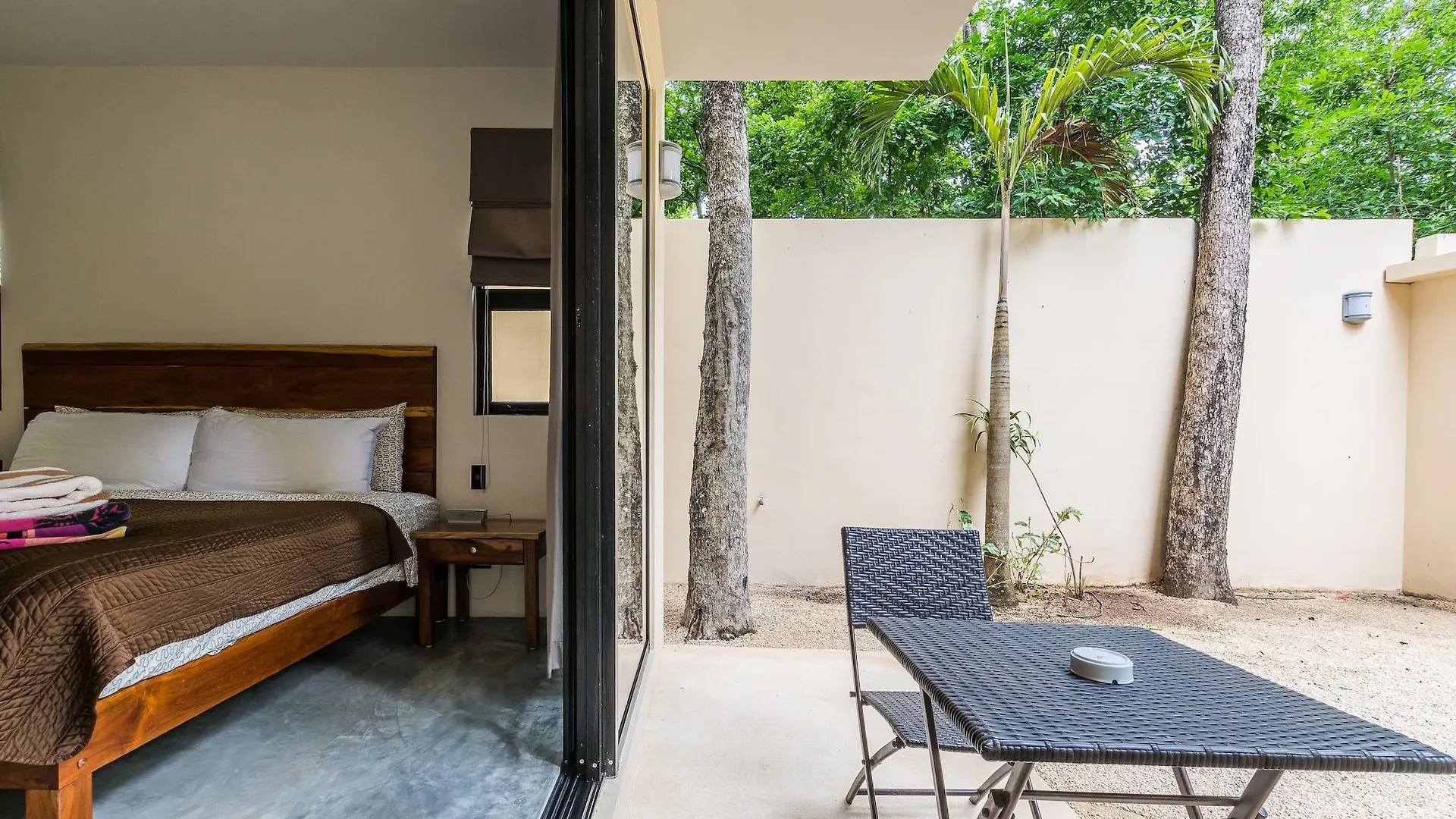 Los Amigos Tulum 0*,